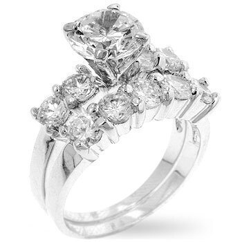 Elegant Wedding Ring in White Gold