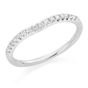 18ct White Gold Diamond Shaped Wedding Ring