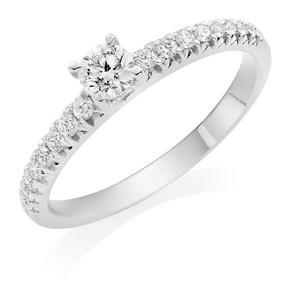 Platinum Diamond Solitaire Ring