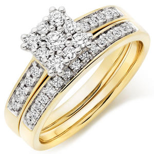 18ct Gold Diamond Cluster Ring Bridal Set