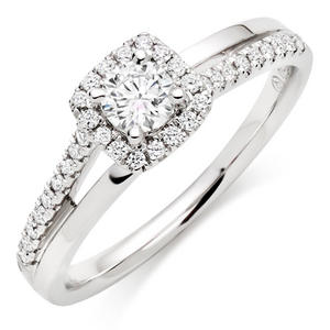 18ct White Gold Diamond Halo Ring