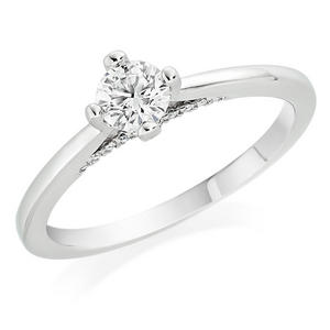 Platinum Diamond Solitaire Ring