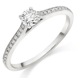 Illustrious Platinum Diamond Solitaire Ring